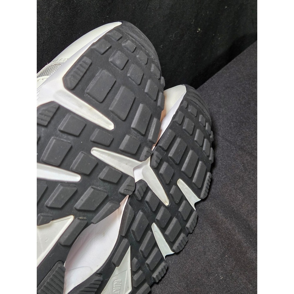 Nike Air Huarache International White Gold Black Men's Shoes Size 7.5 - Picture 10 of 10